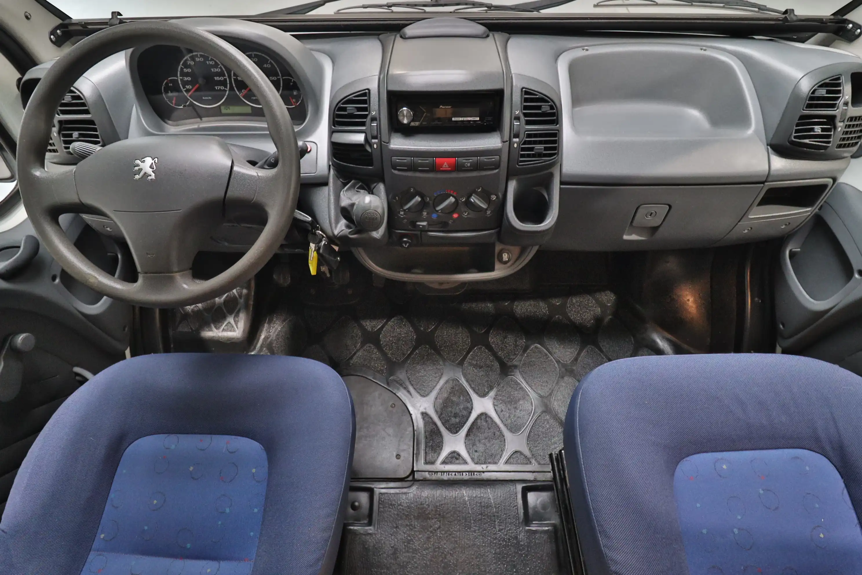 GLOBECAR Travel Scout L